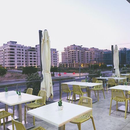 The Stay Furnished Apartments Дбає Екстер'єр фото