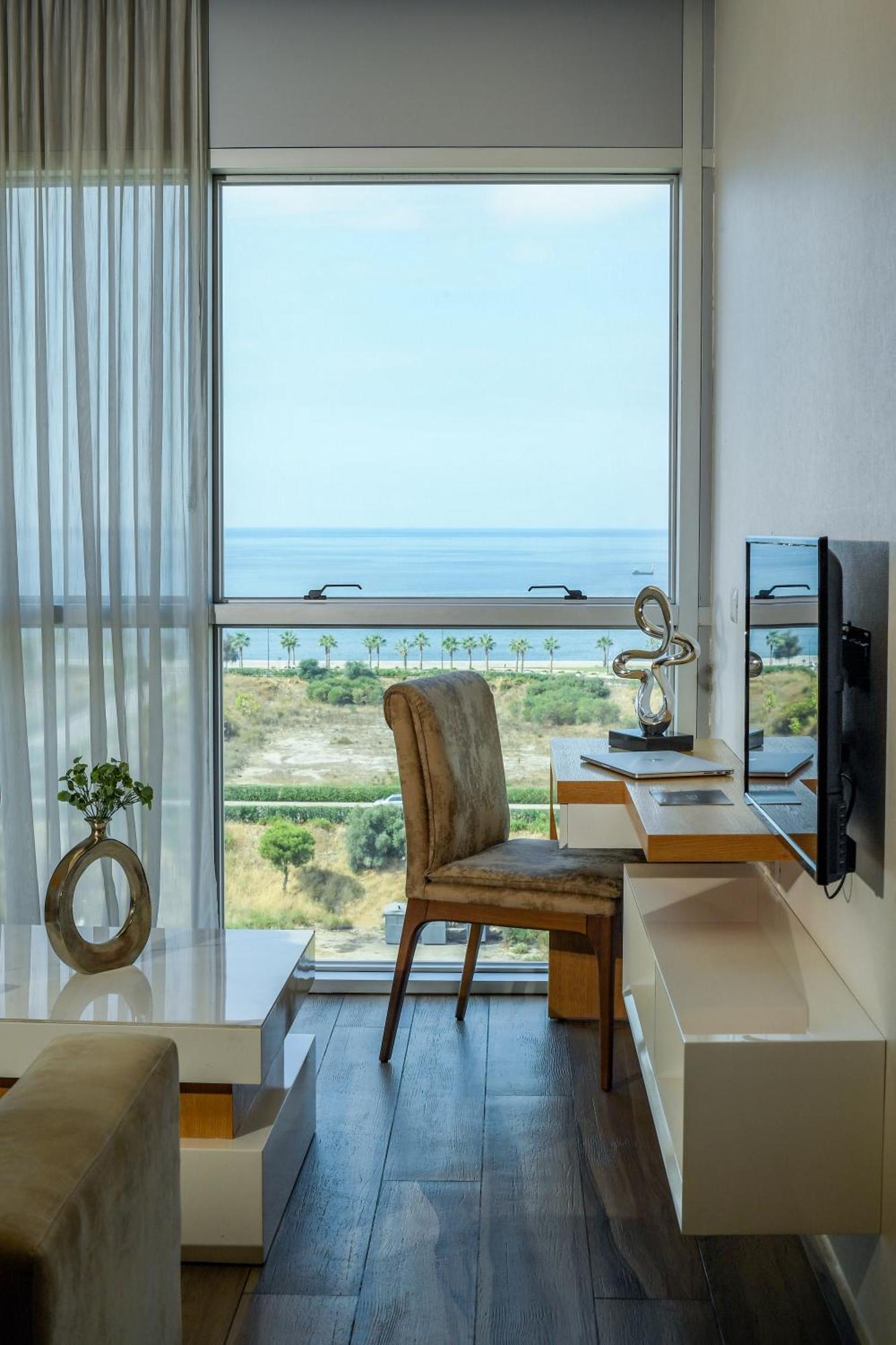 The Stay Furnished Apartments Дбає Екстер'єр фото