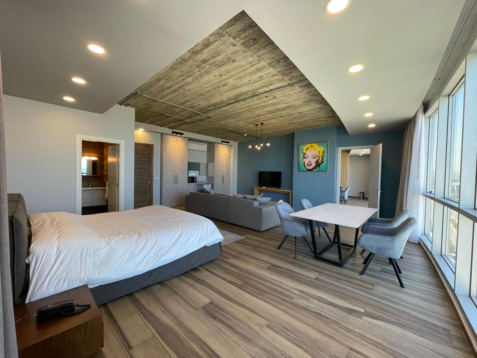 The Stay Furnished Apartments Дбає Екстер'єр фото