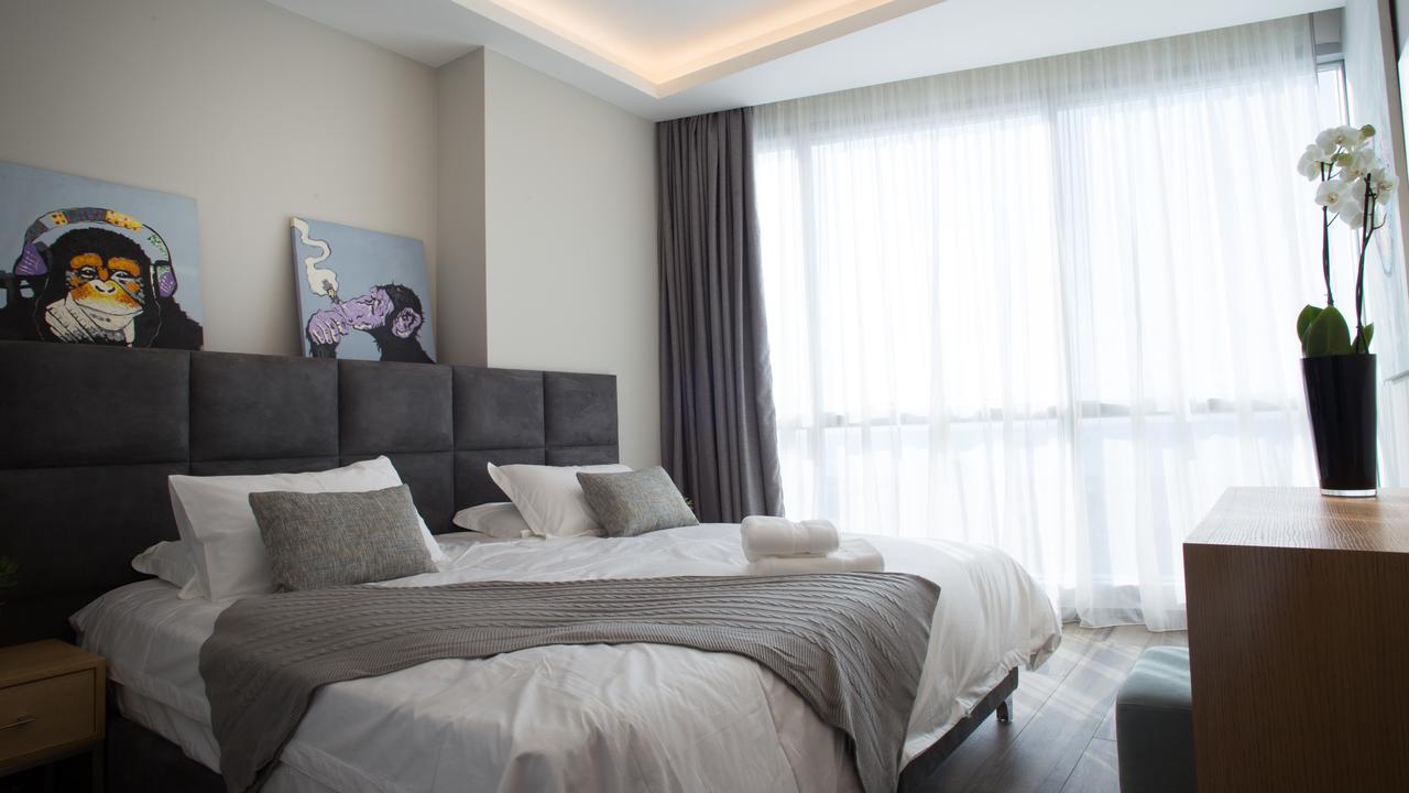 The Stay Furnished Apartments Дбає Екстер'єр фото